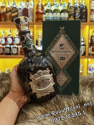 Rượu Royal Salute 30 YO - 2022