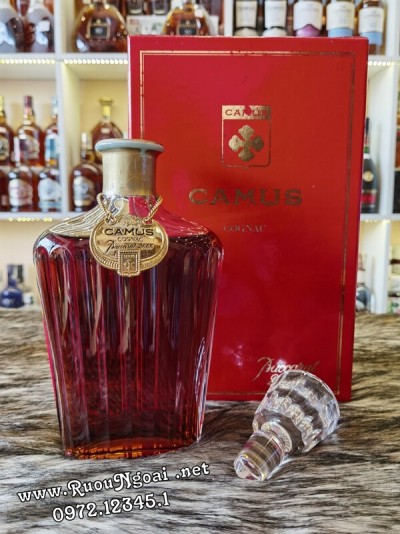 Rượu Camus Baccarat 2000